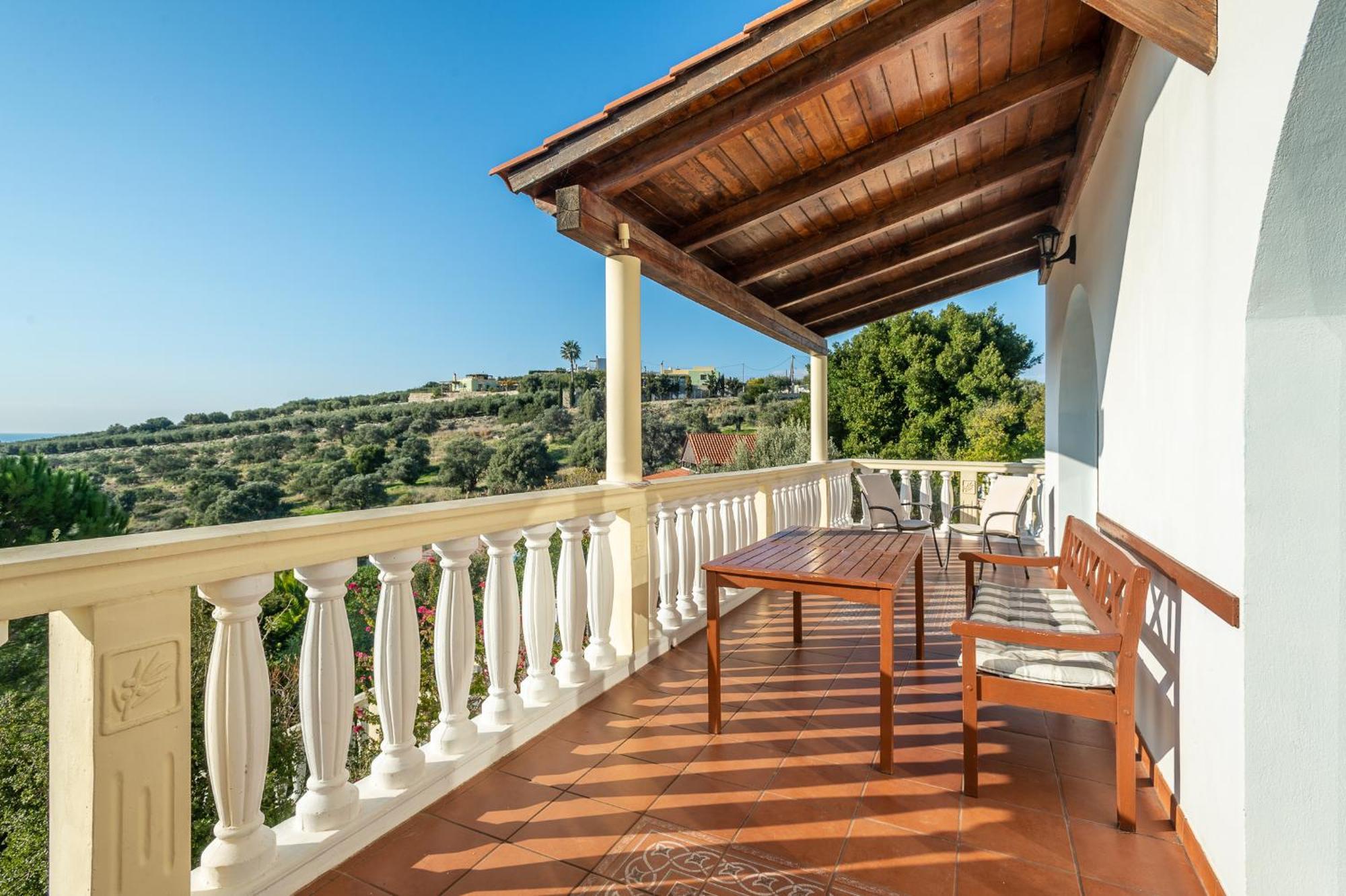 Villa Sarah Pitsidia Exterior photo